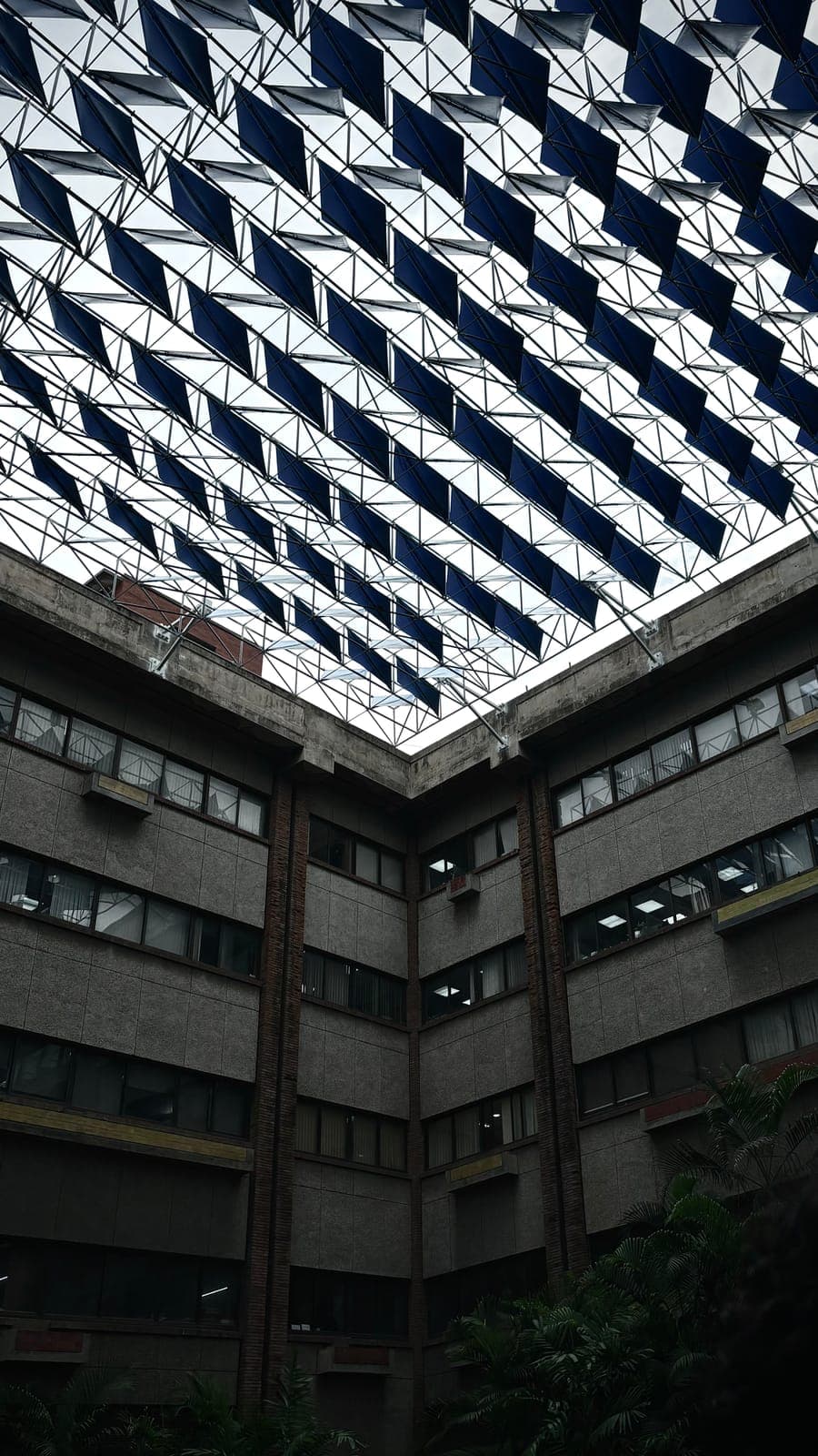 Space-frame ceiling