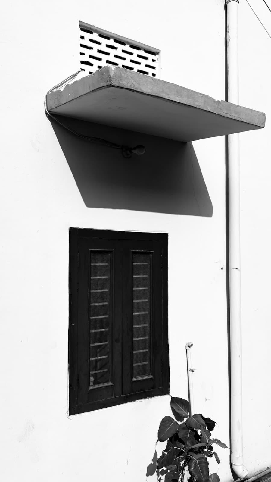 Overhang shadow